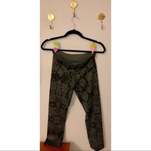 Lululemon Snakeskin Crop Leggings